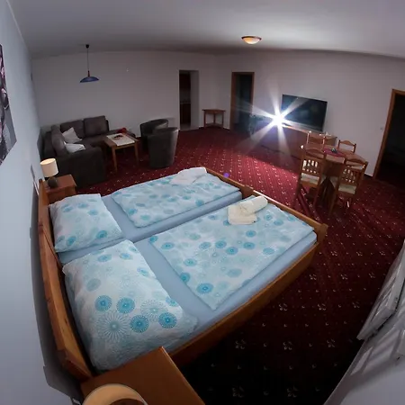 Cs Robin Oil Apartment Harrachov
